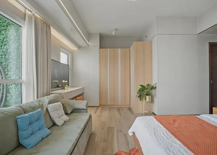 Elegant And Spacious 3br Near Okada, Solaire Manila