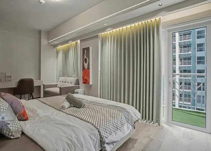 Elegant And Spacious 3br Near Okada, Solaire *